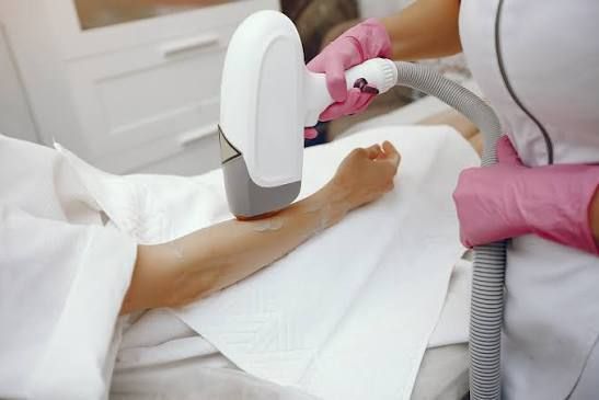 Explore Full Body Laser Toning: A Complete Guide to Benefits, Basics, and Skincare Knowledge.